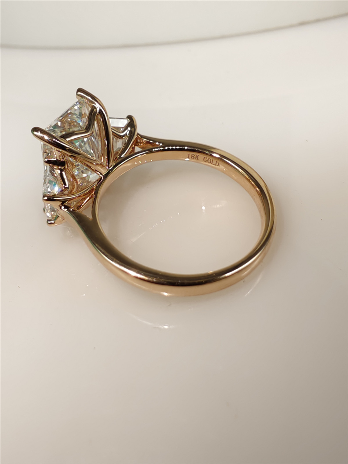 14K Gold Lab-Grown Diamond CVD - Body Jewelry Vch recension och pris