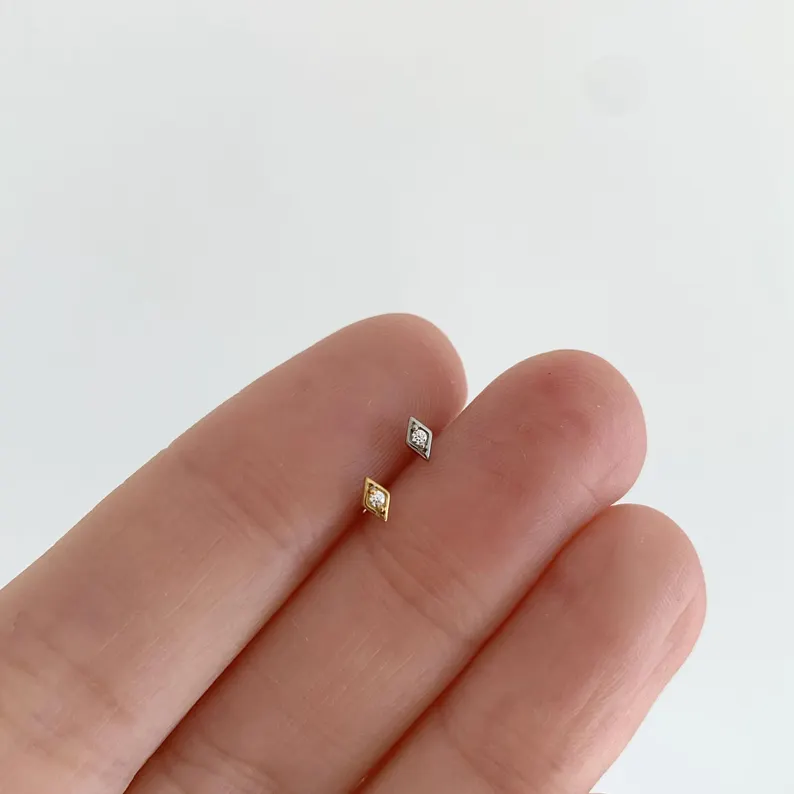 AIDE 1Pc 925 Sterling Silver R - Tragus Flat Back recension och pris