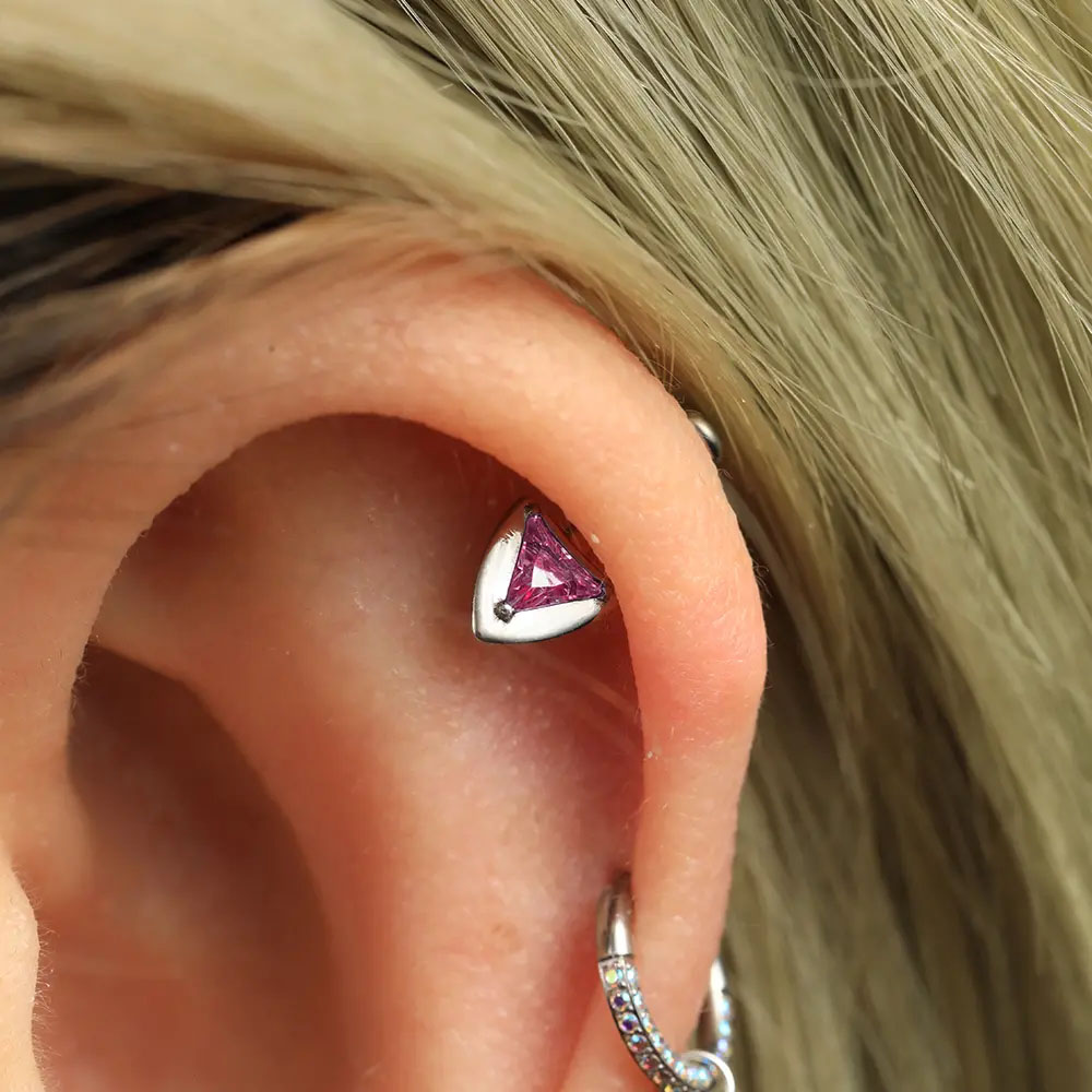 G23 Titanium Internally Thread - Body Jewelry Vertical Labret recension och pris